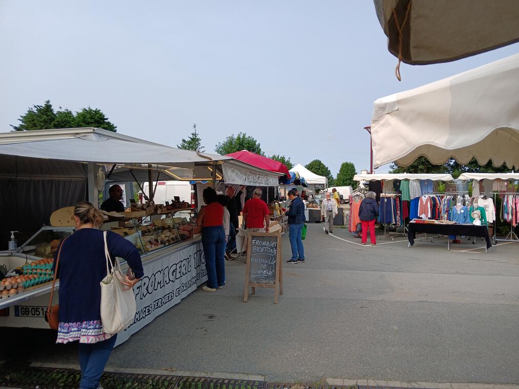 Marché Plouhinec 2024