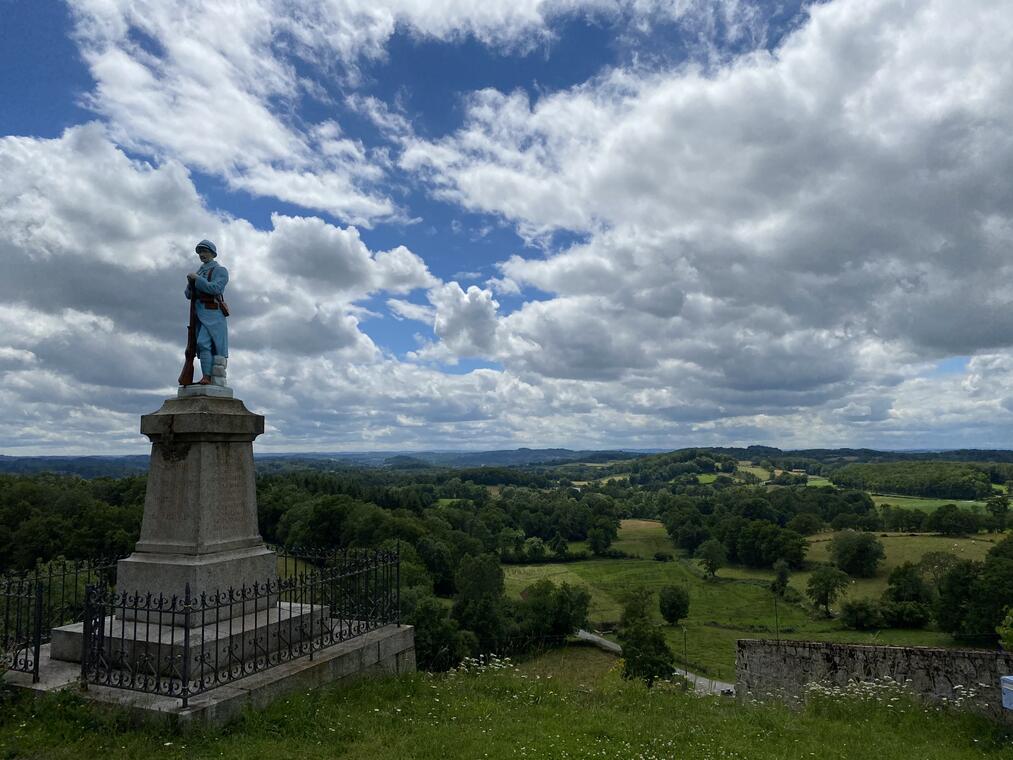 SERMUR-Monument aux morts-