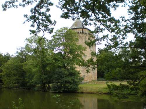 tour-duguesclin-grandfougeray
