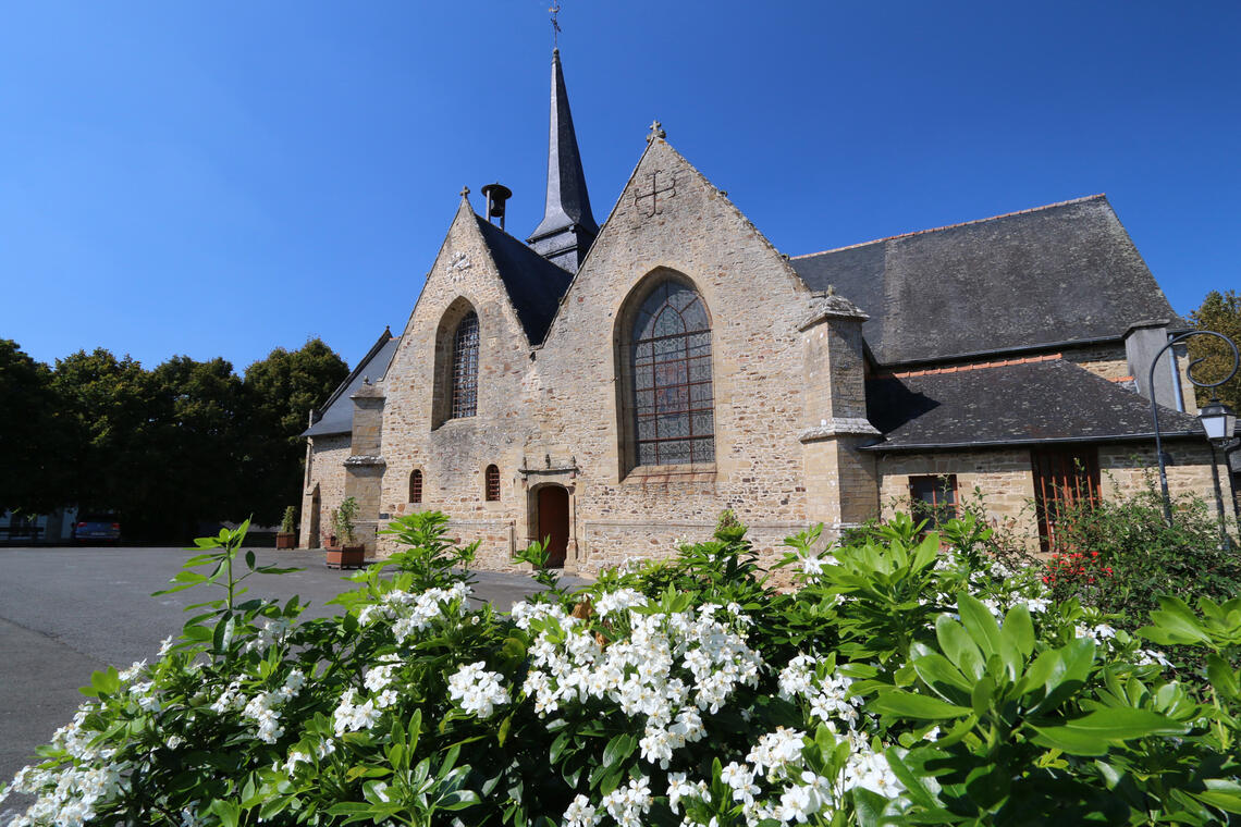 Église Saint-Martin de Moulins ©Yves LC