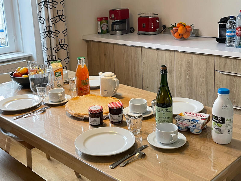 Petit Dejeuner
