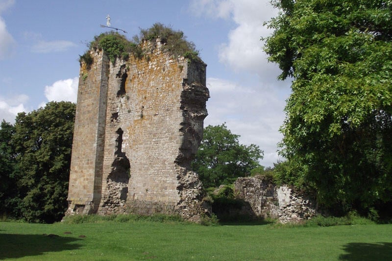 Hédé-Bazouges et son donjon