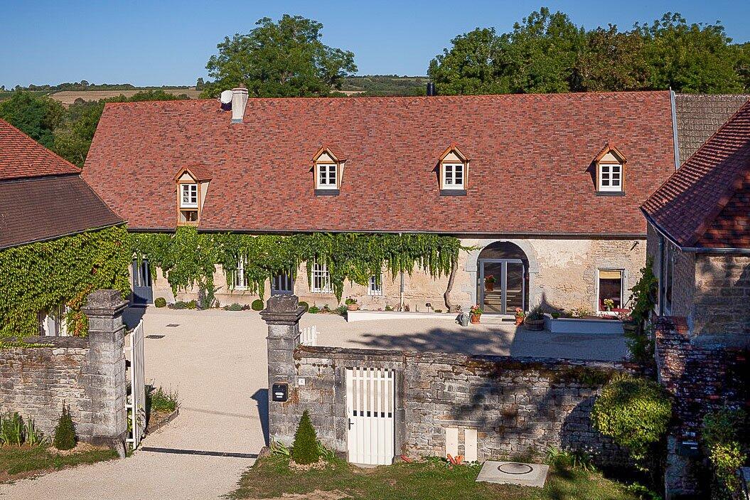 Grounds+Gate+View+Domaine+de+Cromey+Burgundy+Chateau+Rental