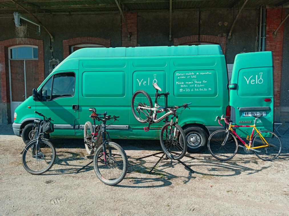 Vélo ! Atelier mobile de réparation de vélos