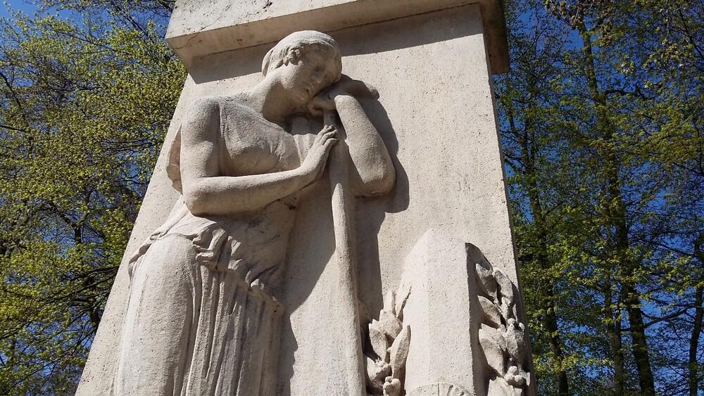 Monument Passant Arrete-toi - 1ere Guerre mondiale en foret de Retz