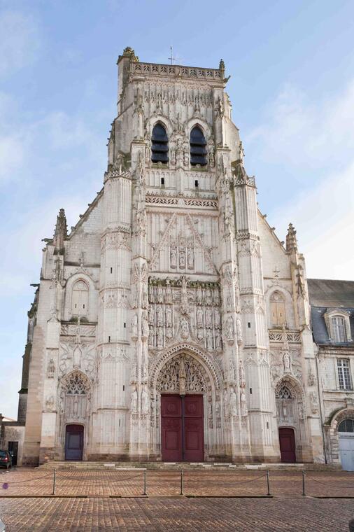 Façade abbatiale Saint-Riquier