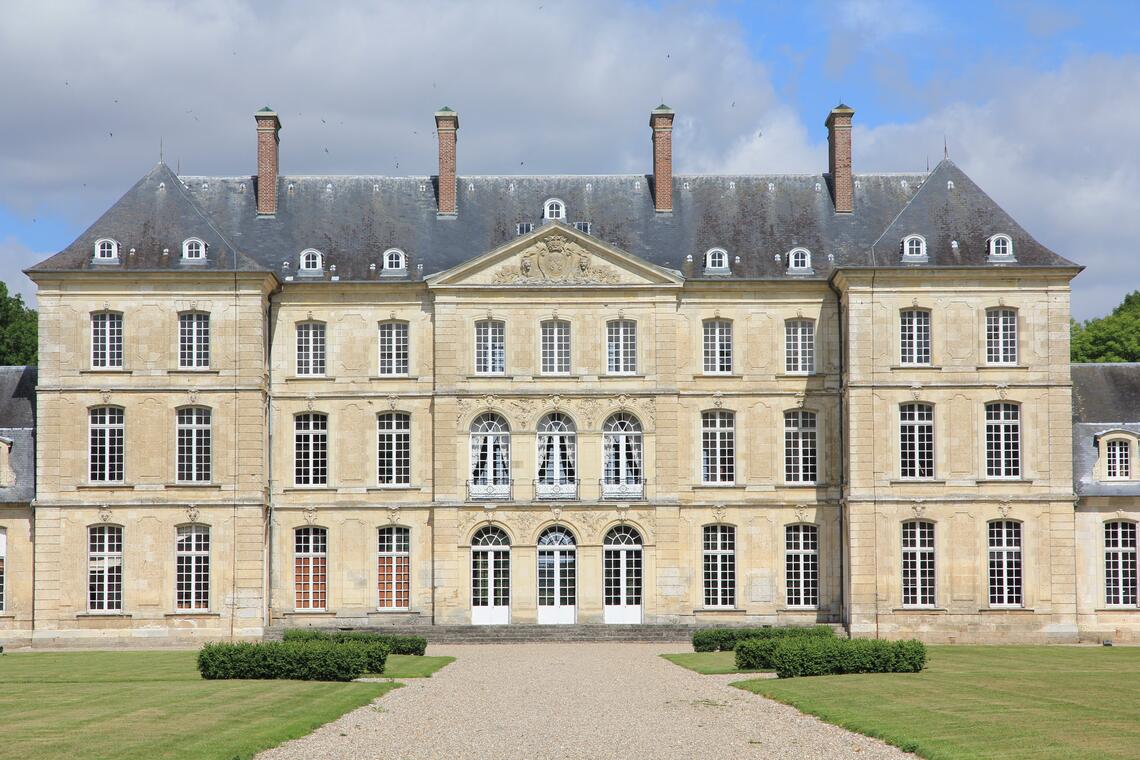 CHÂTEAU DE CLERMONT-TONNERRE À BERTANGLES 1