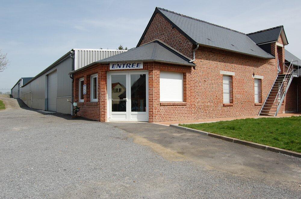 Musée au Matériel d'antan < La Neuville-les-Dorengt < Aisne < Picardie