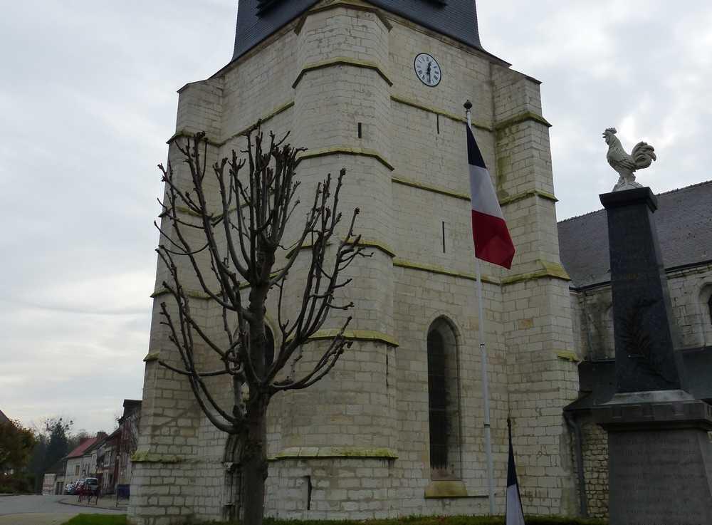 Eglise fortifiée < Aubenton < Thiérache < Aisne < Hauts-de-France
