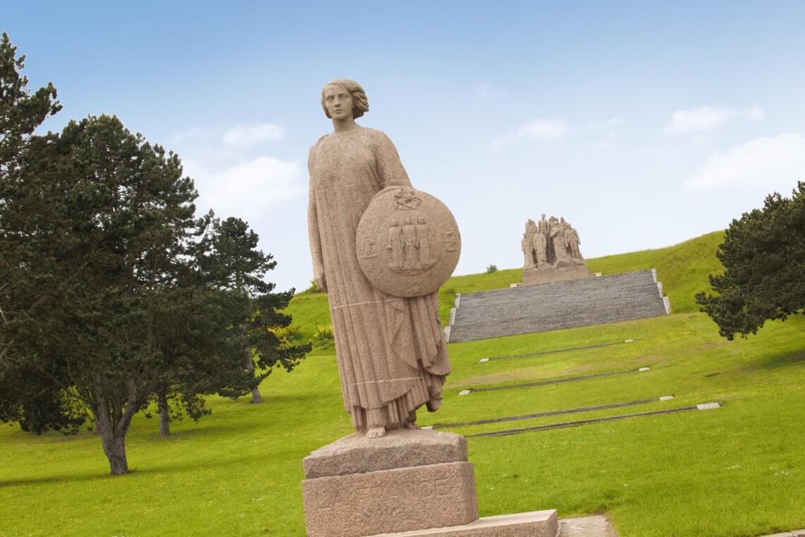 Les fantômes de Paul Landowski à Oulchy-le-Château