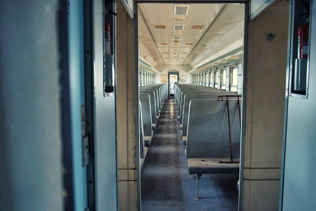 old-train-8110662_1280