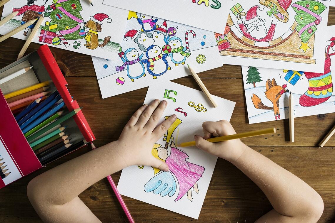 atelier dessin enfant © pixabay rawpixel