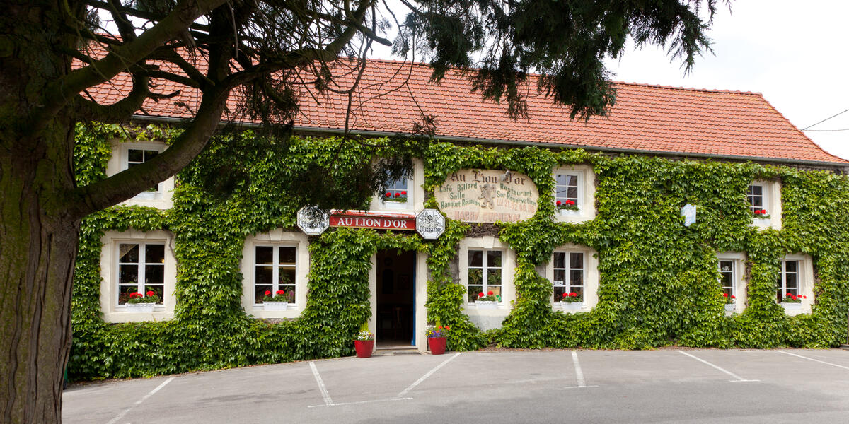 auliondorrestaurantfacade_1