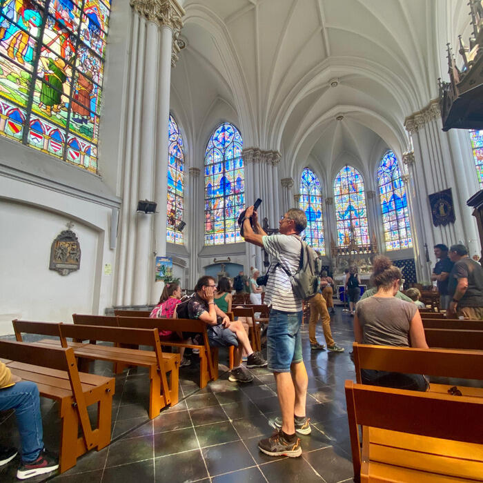 "Les dimanches de Bouvines" - Visite guidée de l'église Saint-Pierre et des vitraux_1