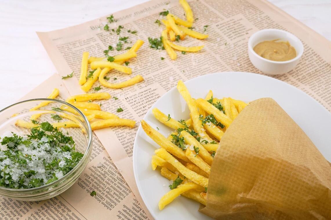 french-fries-g1186604ab_1920 (1)