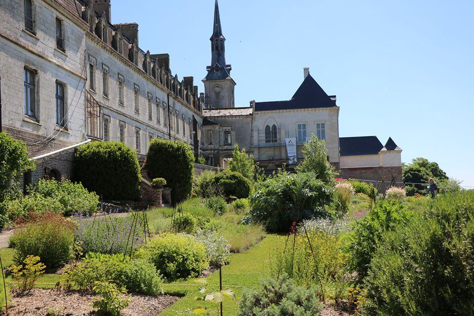 jardins-la-chartreuse-de-neuville-sous-montreuil-03_1