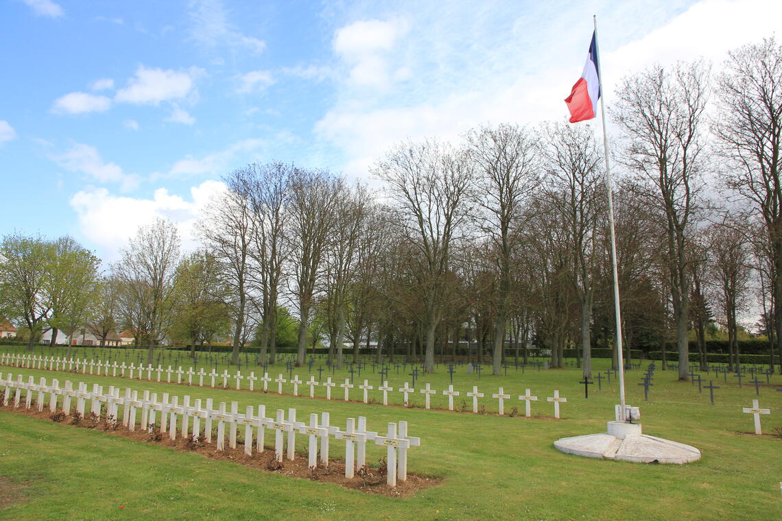 Montdidier, Nécropole française de l'Egalité