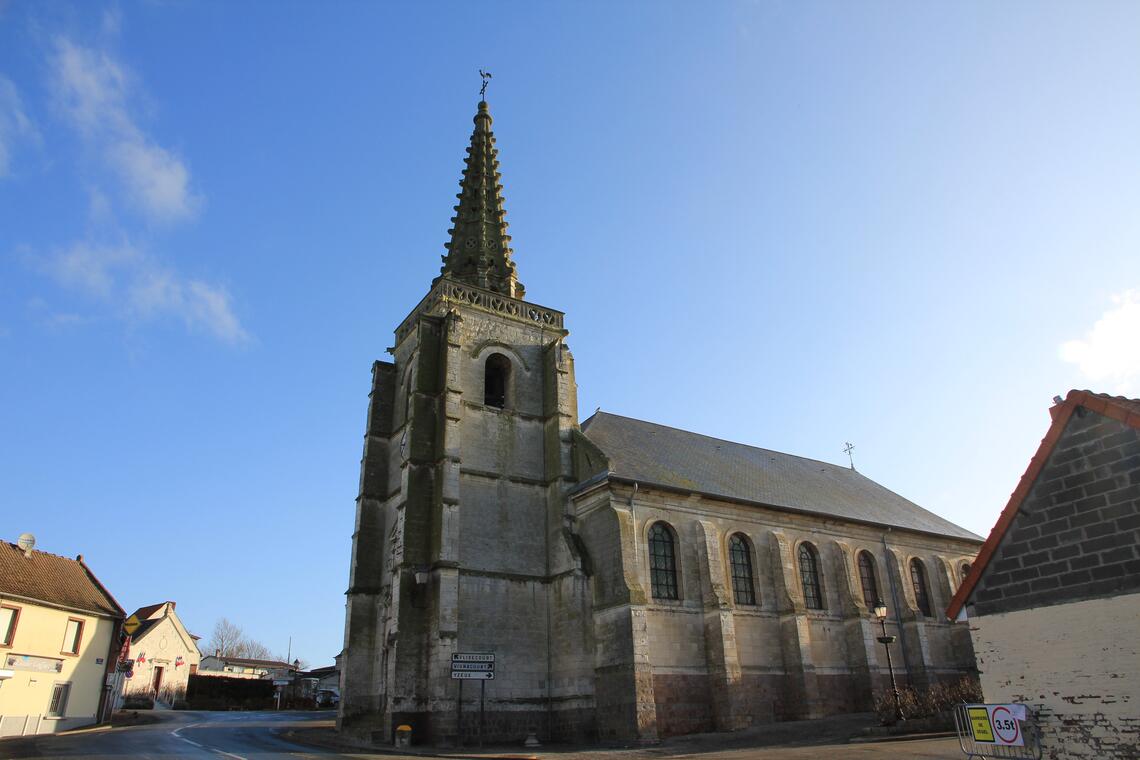 ÉGLISE SAINT PIERRE À BOURDON 1