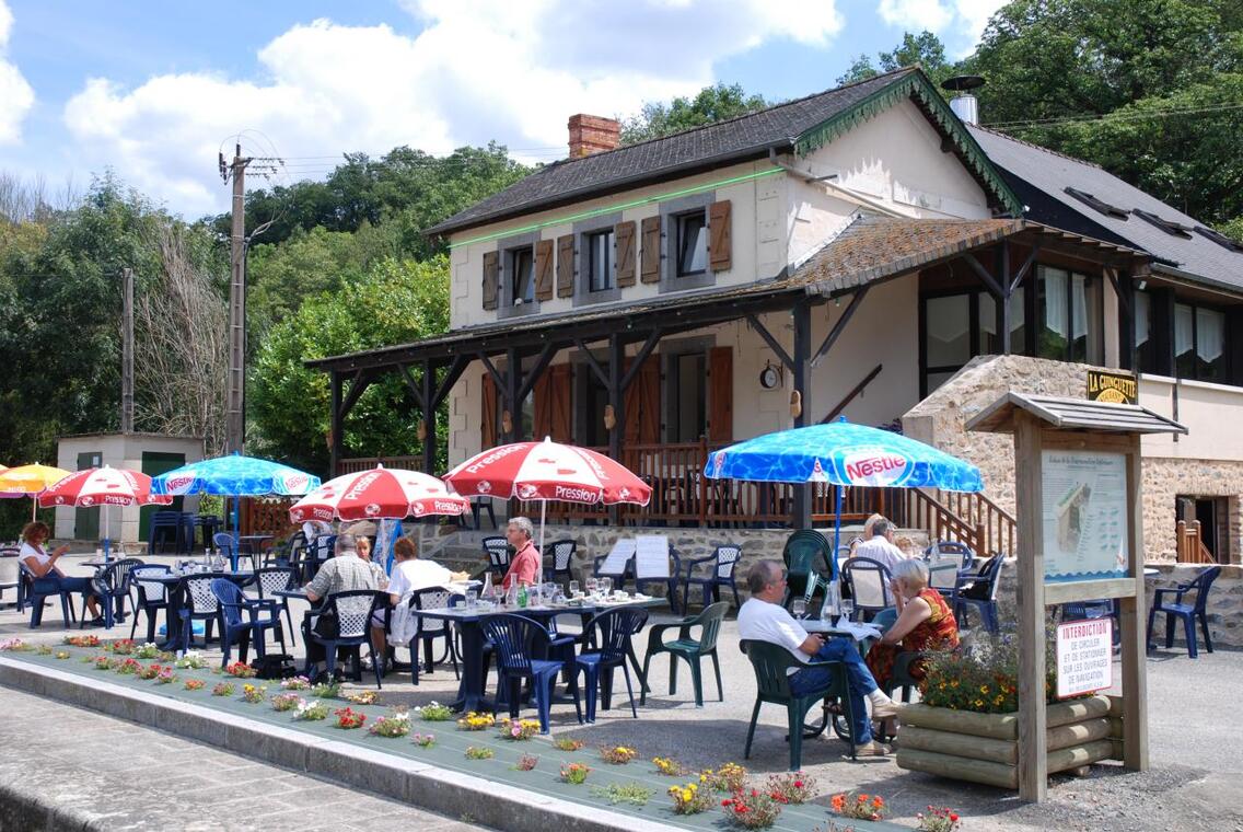 La Guinguette Traditional Cuisine Montflours Office De Tourisme De Laval Agglomeration La Guinguette Traditional Cuisine Montflours Office De Tourisme De Laval Agglomeration