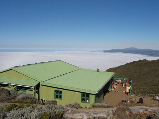 e7ecd_piton-des-neiges.JPG_1