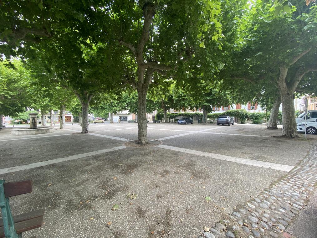 Parking du Champ de Mars_Le Mas-d'Azil