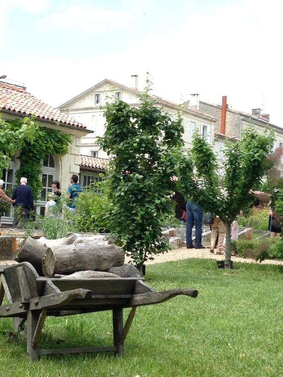 Visite guidée - Les décors de pierre du jardin des retours_Rochefort