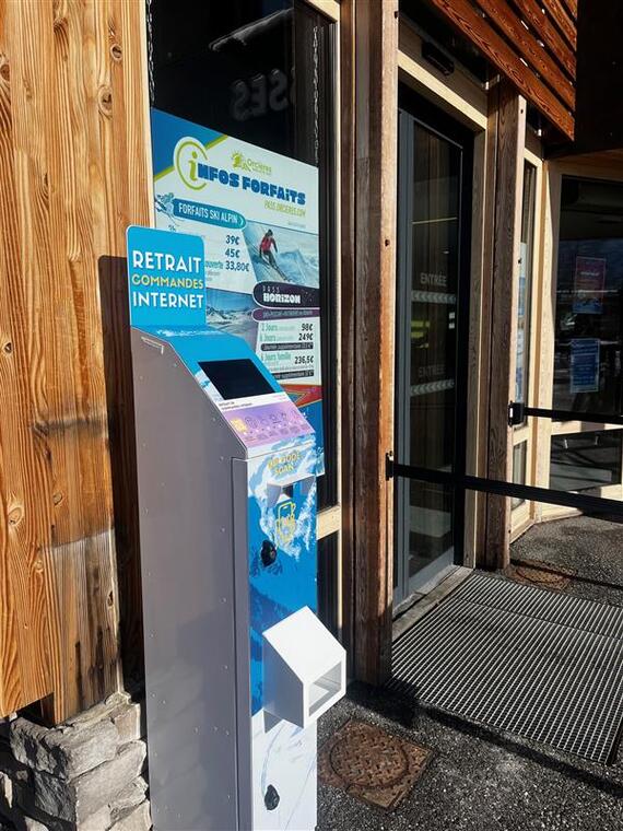 Borne de retrait Espace Ecrins