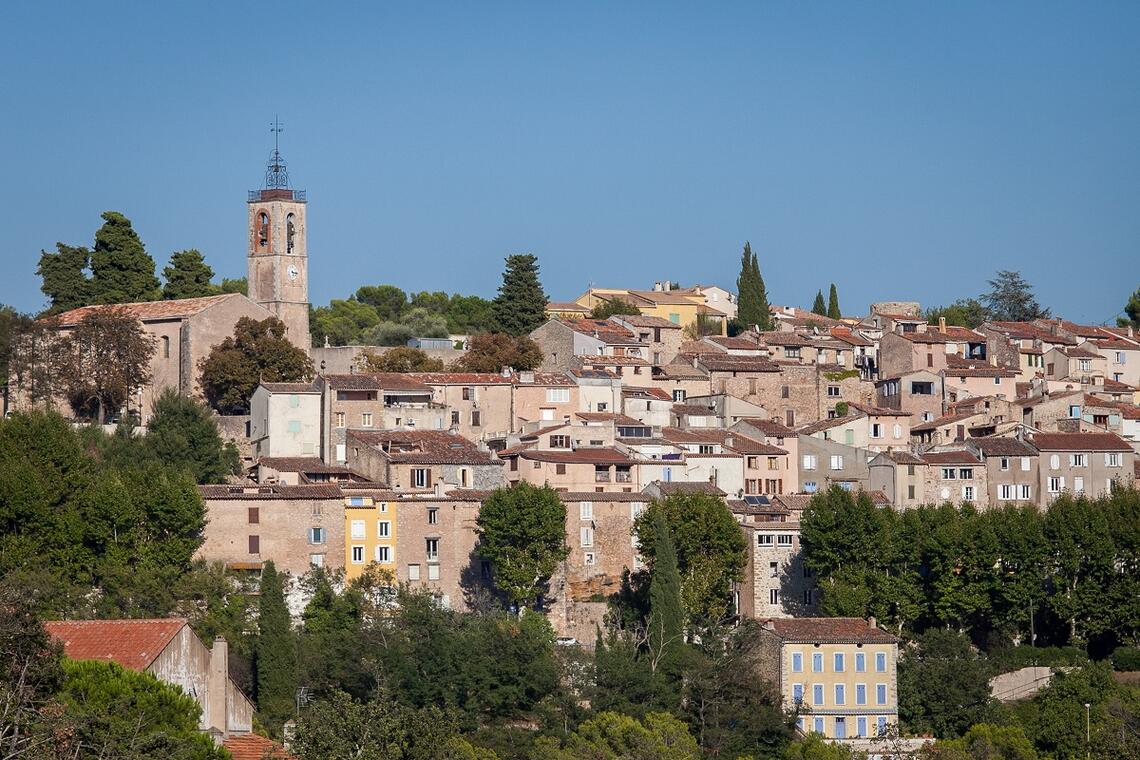 Village de Bagnols-en-Forêt