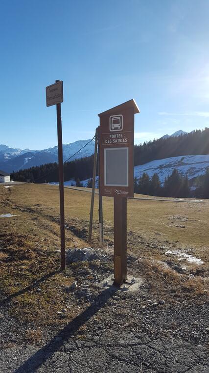 arret-navettes-portes-des-saisies