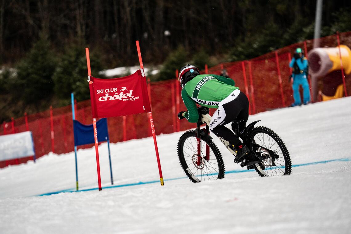 Compétition de snowbike