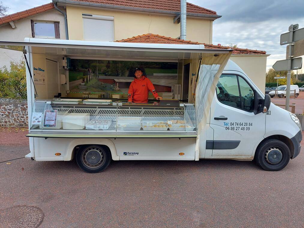 Marché hebdomadaire_Ouches