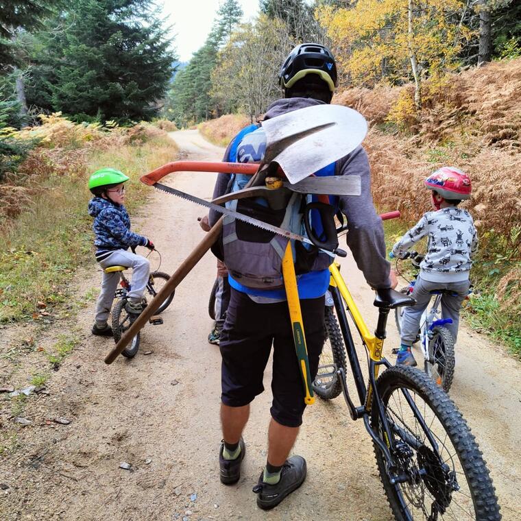 Entretien du trail center et social ride_Chalmazel - Jeansagnière