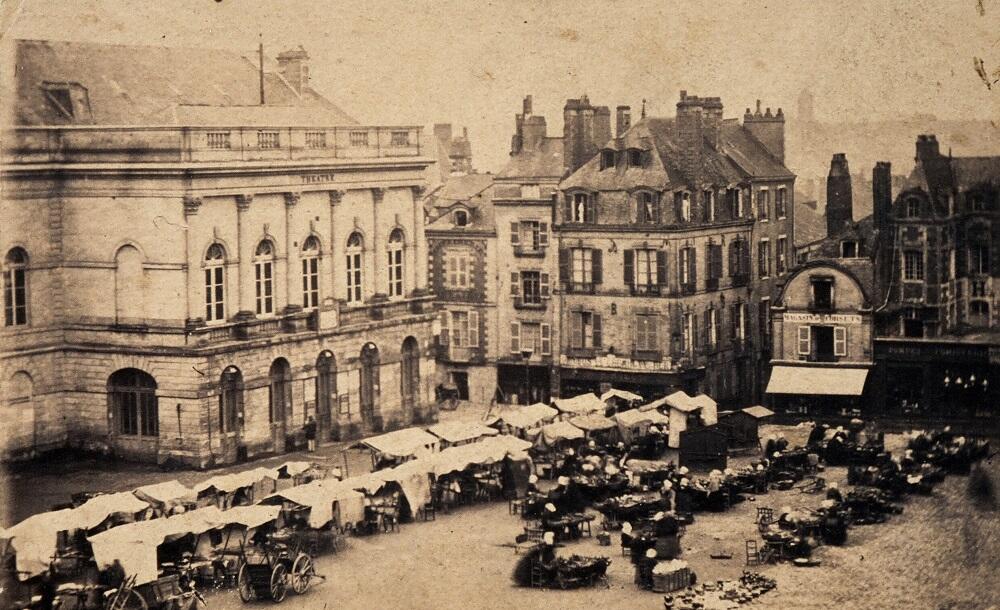 Place du Ralliement ; ancien théâtre avant incendie, avant 1865