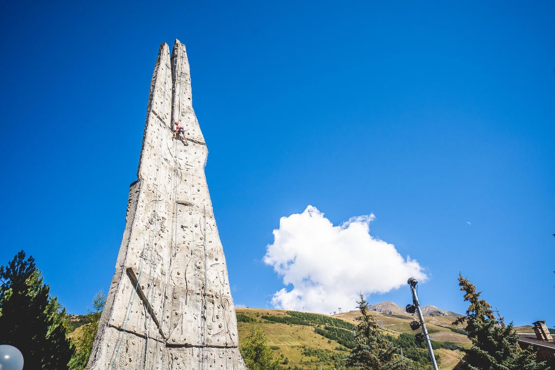 Mur d'escalade Les Aiguilles de Champamé