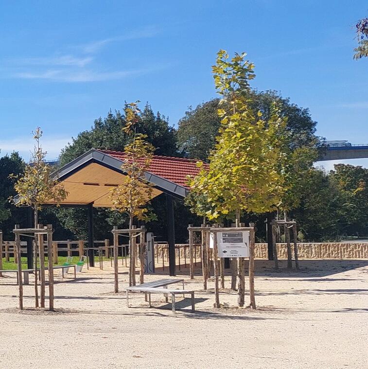 Station de réparation et de gonflage pour vélo - Rochefort