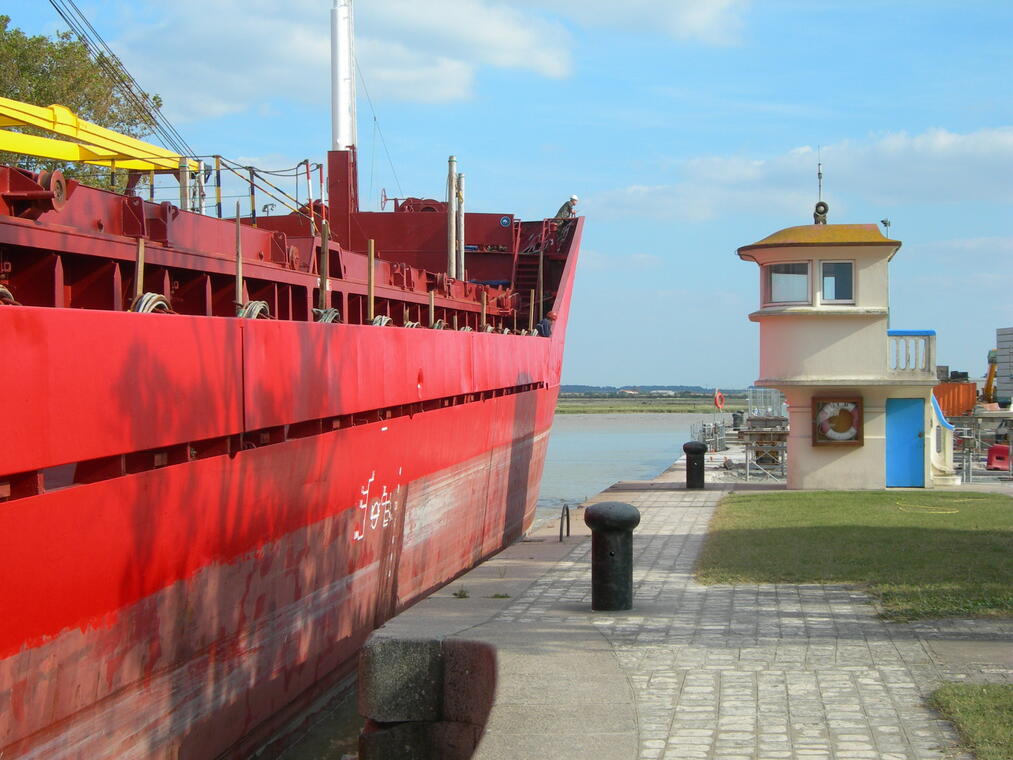 Le port de commerce de Rochefort
