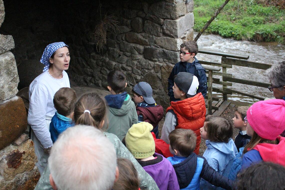 Moulin de Vignal en famille_Apinac