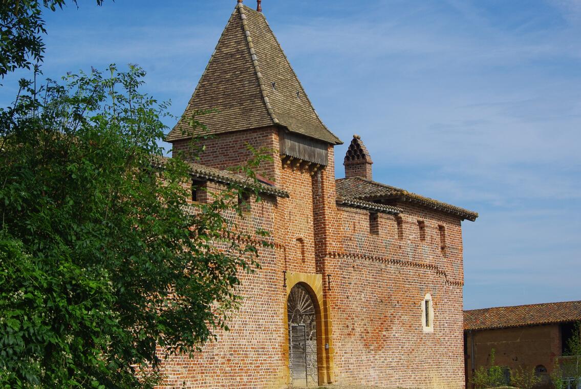 Maison forte de Villon à Villeneuve