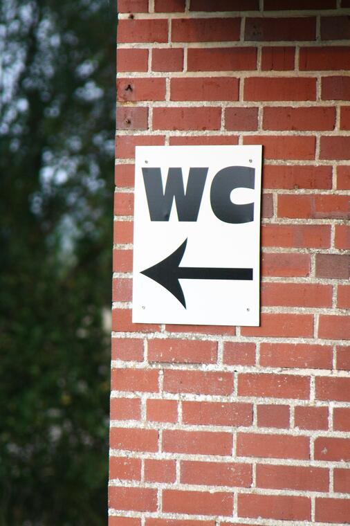 Toilettes publiques (Place du Coustou)_Sabarat