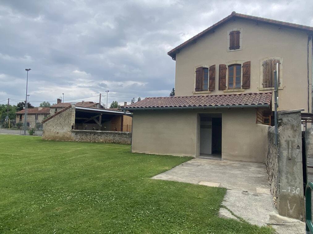 Toilettes publiques (mairie)_Campagne-sur-Arize