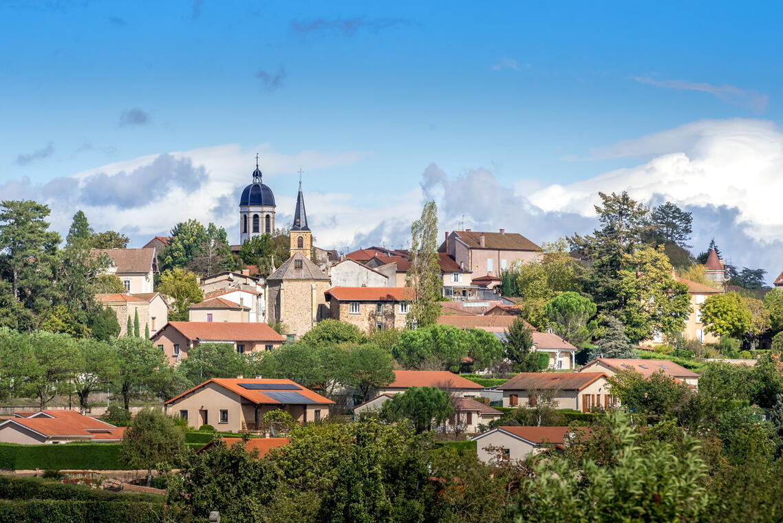 Vue du village de Lay