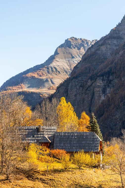Randonnées à Dormillouse  avec Sarah CIESLAR, Accompagnatrice en montagne_L'Argentière-la-Bessée