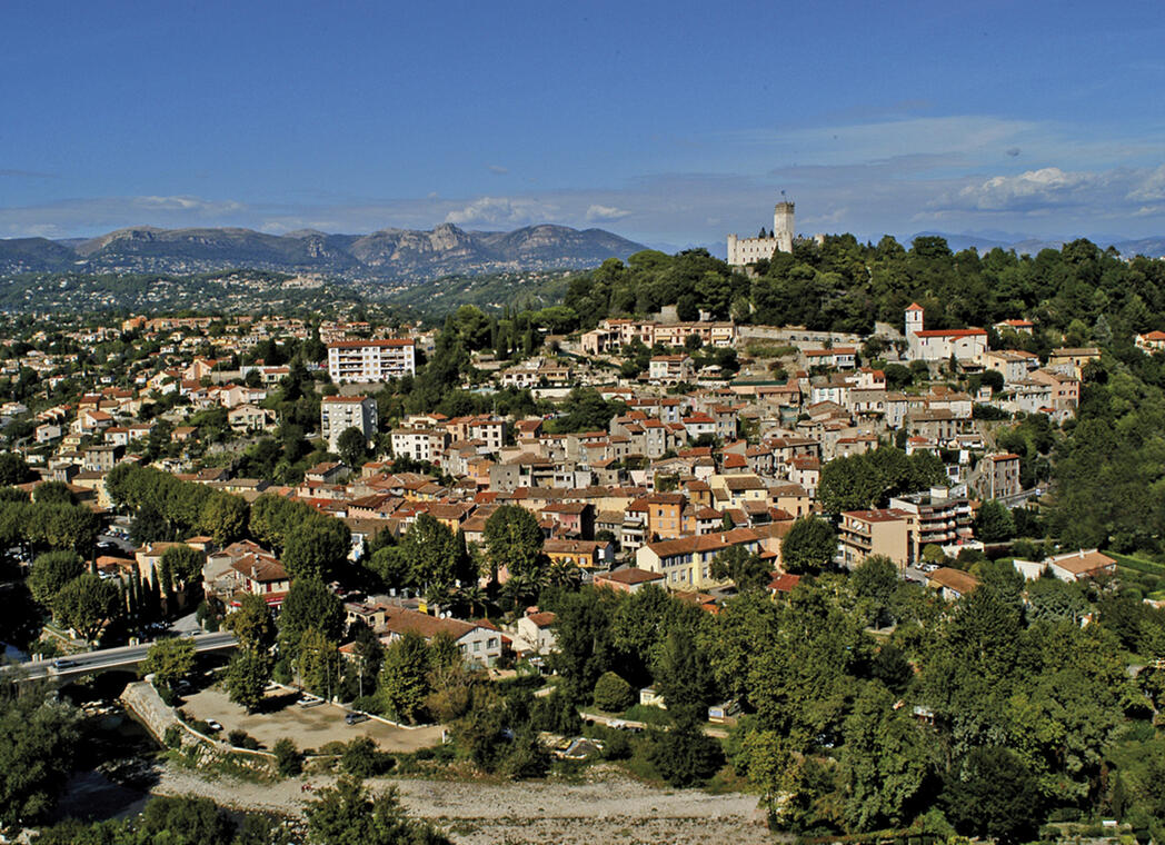 Villeneuve-Loubet village