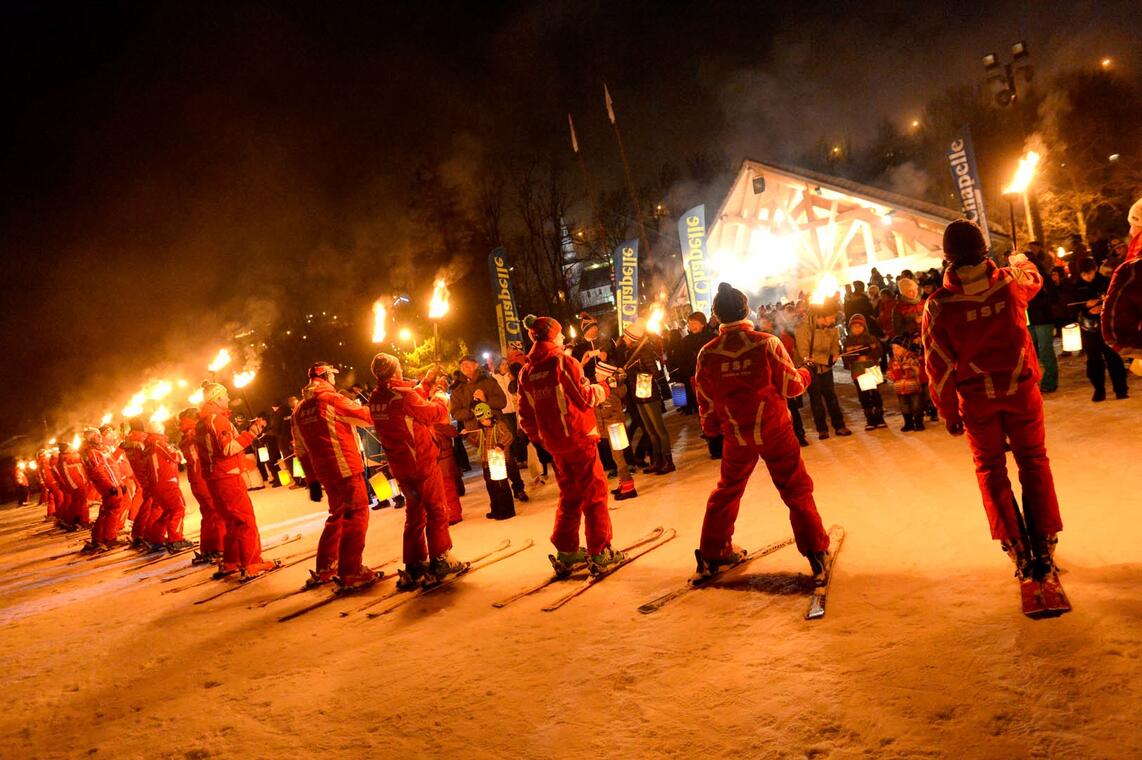 Arrivée du Père-Noël - Marche aux flambeaux et feux d'artifice_La Chapelle-d'Abondance