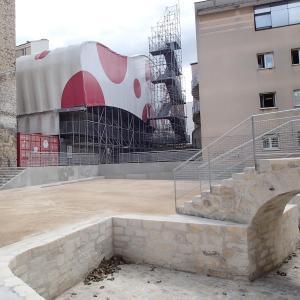 La Fabrique de la Ville, maison échafaudage à Saint-Denis
