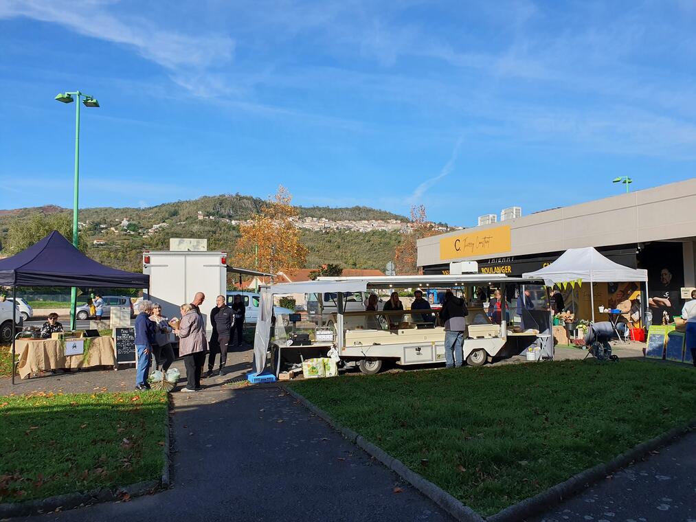 Marché local Longues_Vic-le-Comte