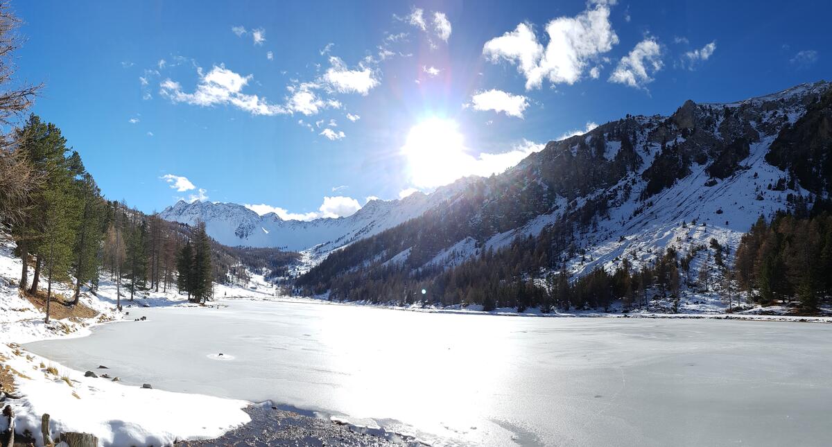 Lac de l'Orceyrette en hiver