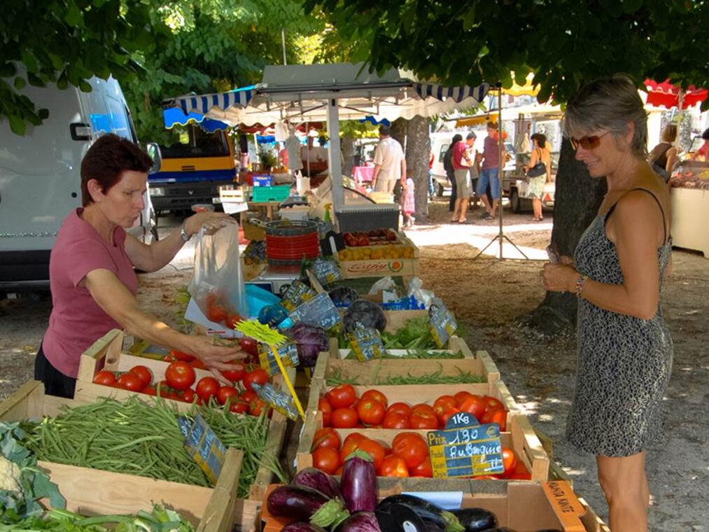 Marché de Montaigu de Quercy