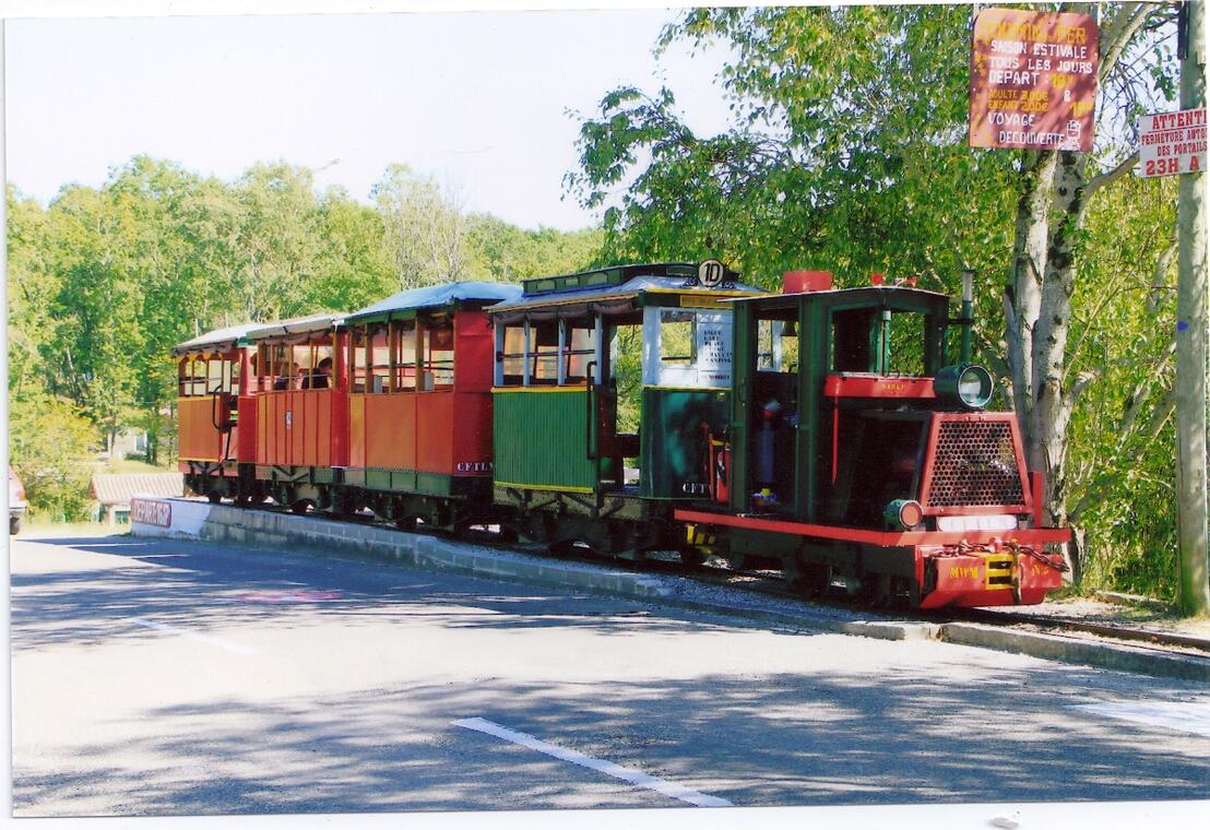 Train Touristique de la base de loisirs_Monclar-de-Quercy