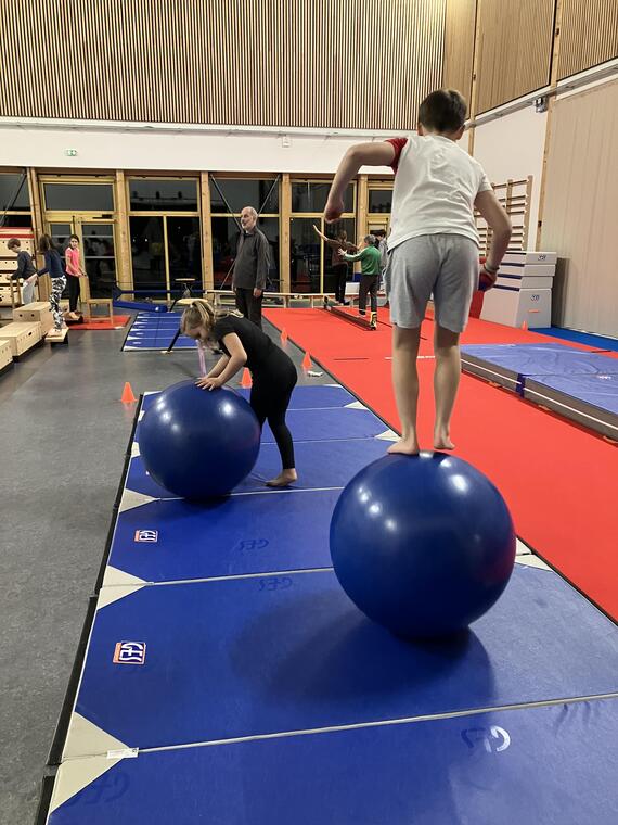 Stage cirque 7-12 ans_Bourg-en-Bresse